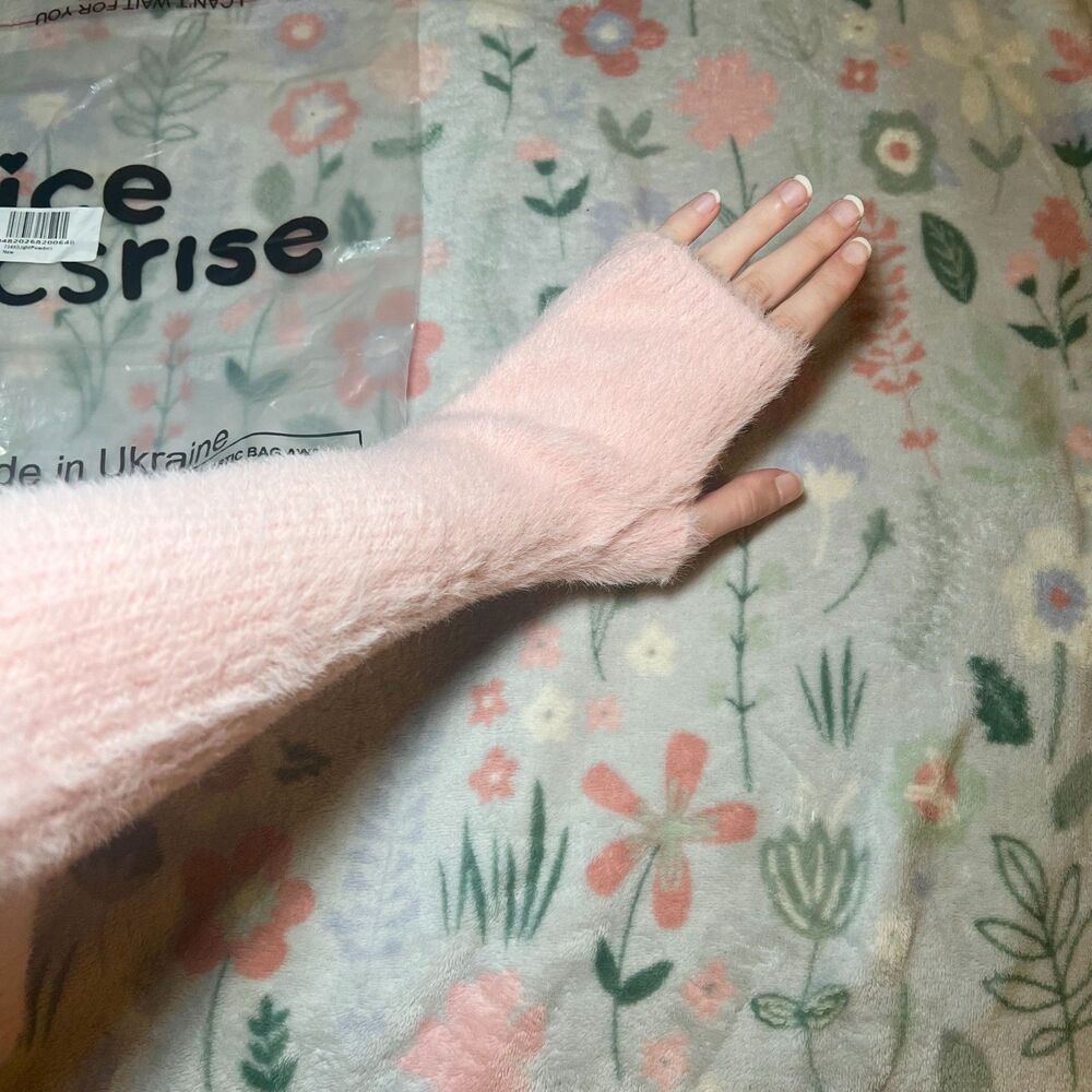 Angora Mohair Fingerless Arm Warmers with Thumb Holes OS Pink Coquette Y2K Fairy